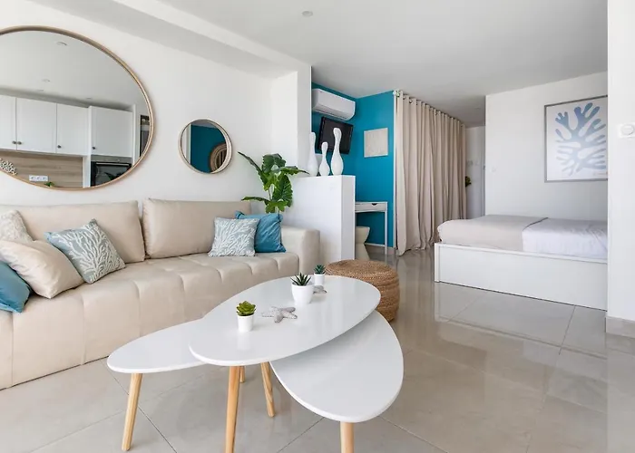 Blue Coral Heliopolis Naturiste * Agde